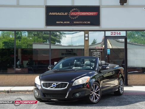 Used 2012 Volvo C70 T5 image 1