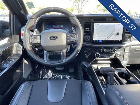 Used 2025 Ford F150 Raptor AWD/4WD image 9