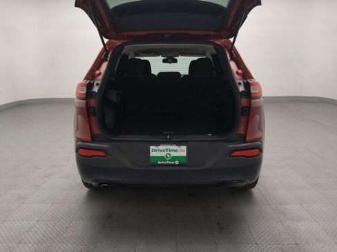 Used 2016 Jeep Cherokee Sport FWD image 29