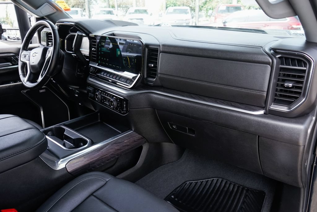 Used 2024 Chevrolet Silverado 2500 LTZ w/ LTZ Premium Package AWD/4WD image 38