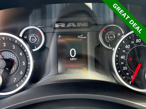Used 2025 RAM 2500 Big Horn AWD/4WD image 26