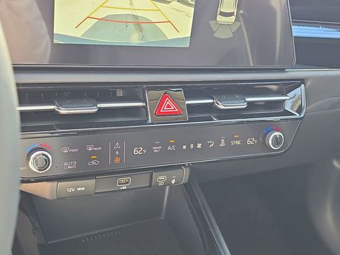 New 2026 Kia Niro Wind FWD image 25