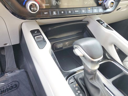 Used 2023 Kia Telluride S image 23