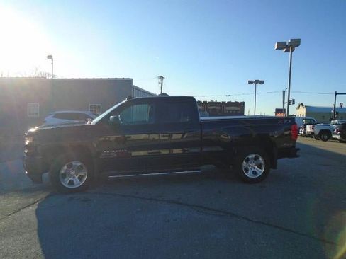 Used 2018 Chevrolet Silverado 1500 LT w/ All Star Edition image 4