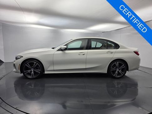 Used 2023 BMW 330i Sedan w/ Driving Assistance Package RWD image 7