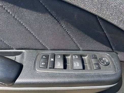 Used 2022 Dodge Charger GT image 17