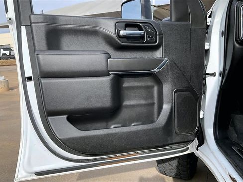 Used 2022 GMC Sierra 2500 AT4 image 23