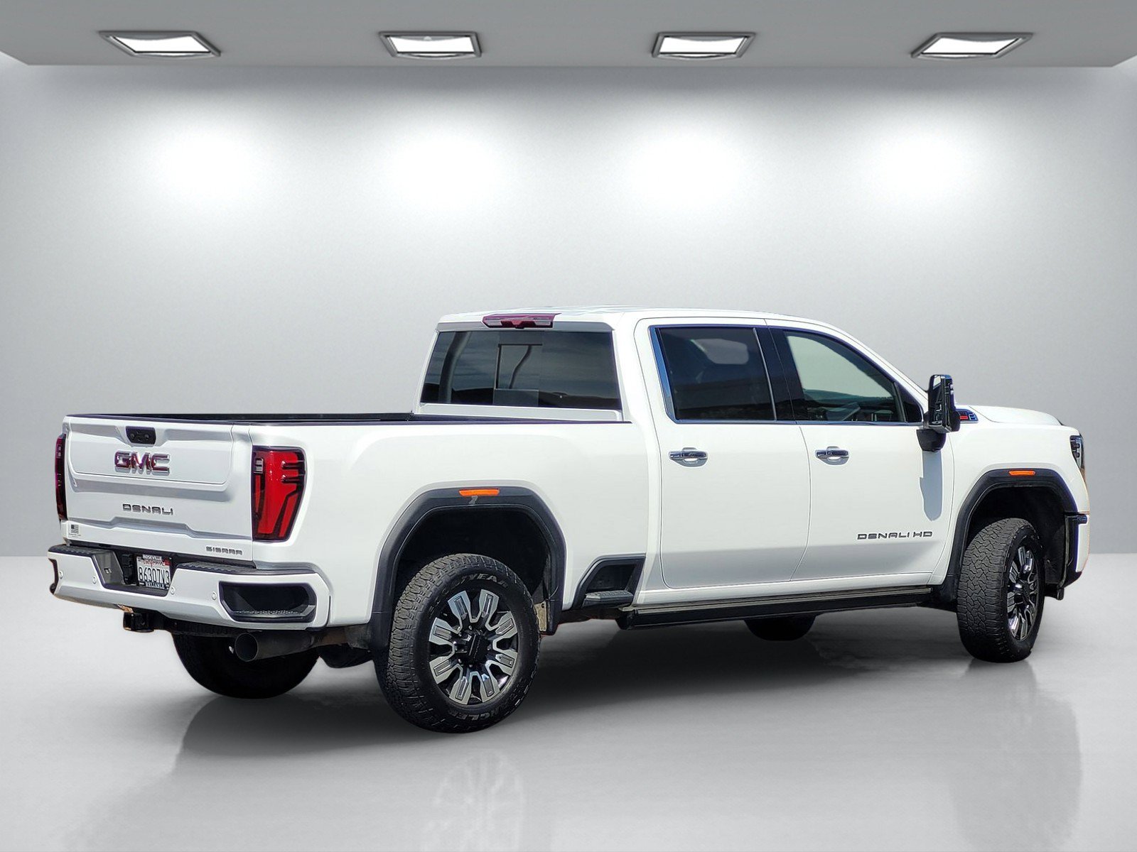 Used 2024 GMC Sierra 3500 Denali AWD/4WD image 4