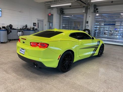 Used 2020 Chevrolet Camaro LT RWD image 6
