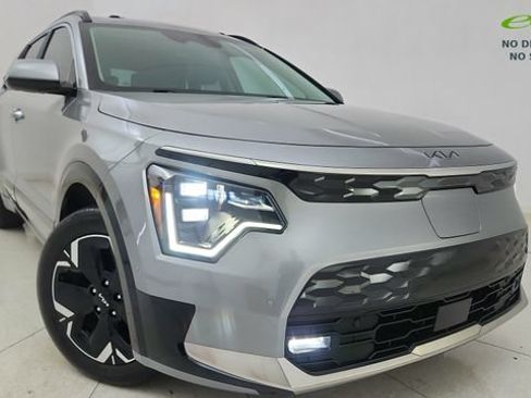 Used 2024 Kia Niro Wave w/ Wave Preserve Package FWD image 63