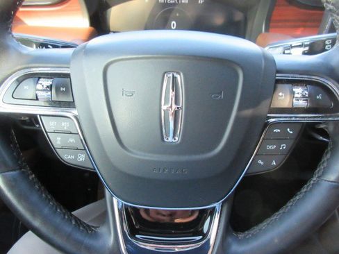 Used 2023 Lincoln Nautilus Reserve w/ Equipment Group 201A image 30