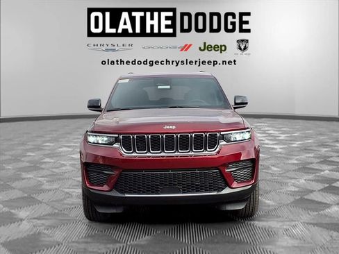 New 2025 Jeep Grand Cherokee Laredo w/ Luxury Tech Group I image 31