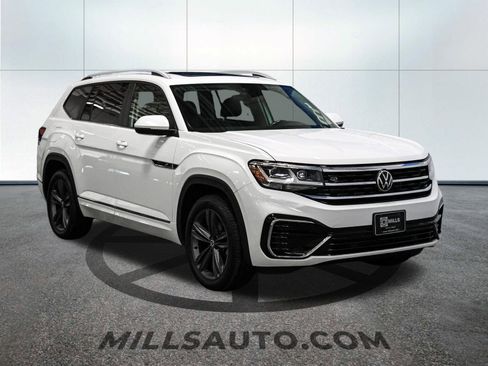 Used 2022 Volkswagen Atlas SEL R-Line image 12