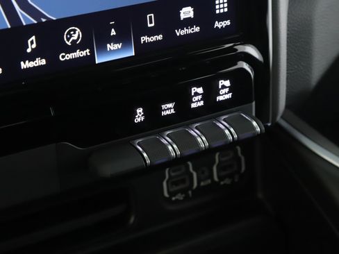 Used 2023 RAM 1500 Big Horn AWD/4WD image 14