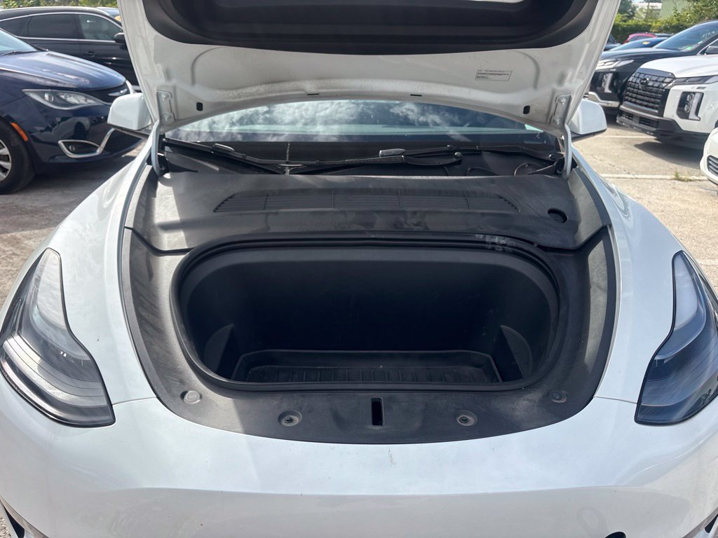 Used 2024 Tesla Model Y Performance AWD/4WD image 22