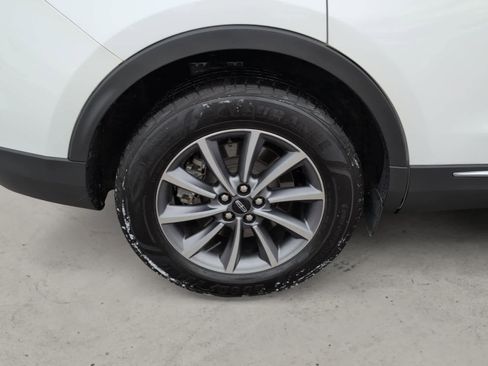 Used 2021 Lincoln Nautilus AWD image 10