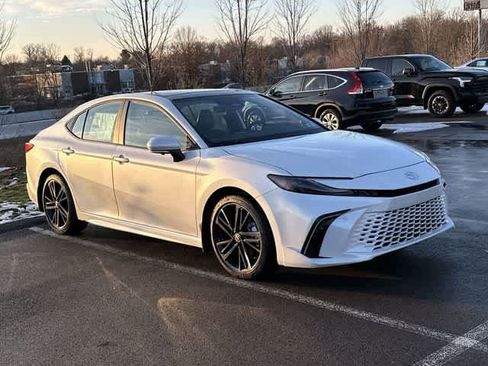 New 2026 Toyota Camry XSE FWD image 29