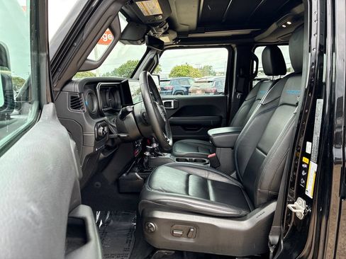 Used 2024 Jeep Wrangler Unlimited Rubicon 4xe AWD/4WD image 23
