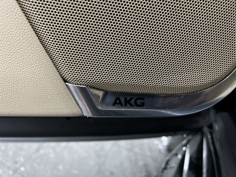 Certified 2024 Cadillac Escalade Premium Luxury image 98