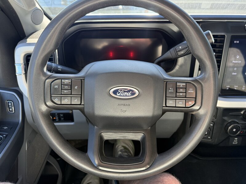 Used 2024 Ford F250 XLT w/ Black Appearance Package AWD/4WD image 6