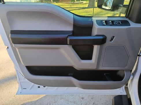 Used 2020 Ford F250 XL w/ STX Appearance Package image 13