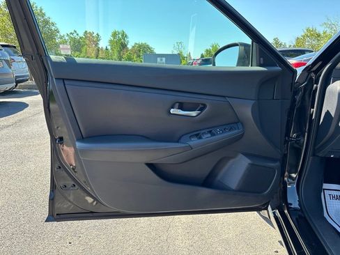 Used 2020 Nissan Sentra SV FWD image 17