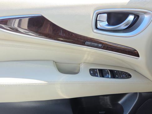 Used 2018 INFINITI QX60 Luxe w/ Deluxe Technology Package image 41