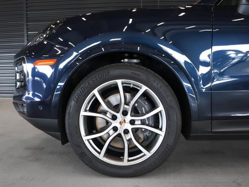 Certified 2025 Porsche Cayenne image 27