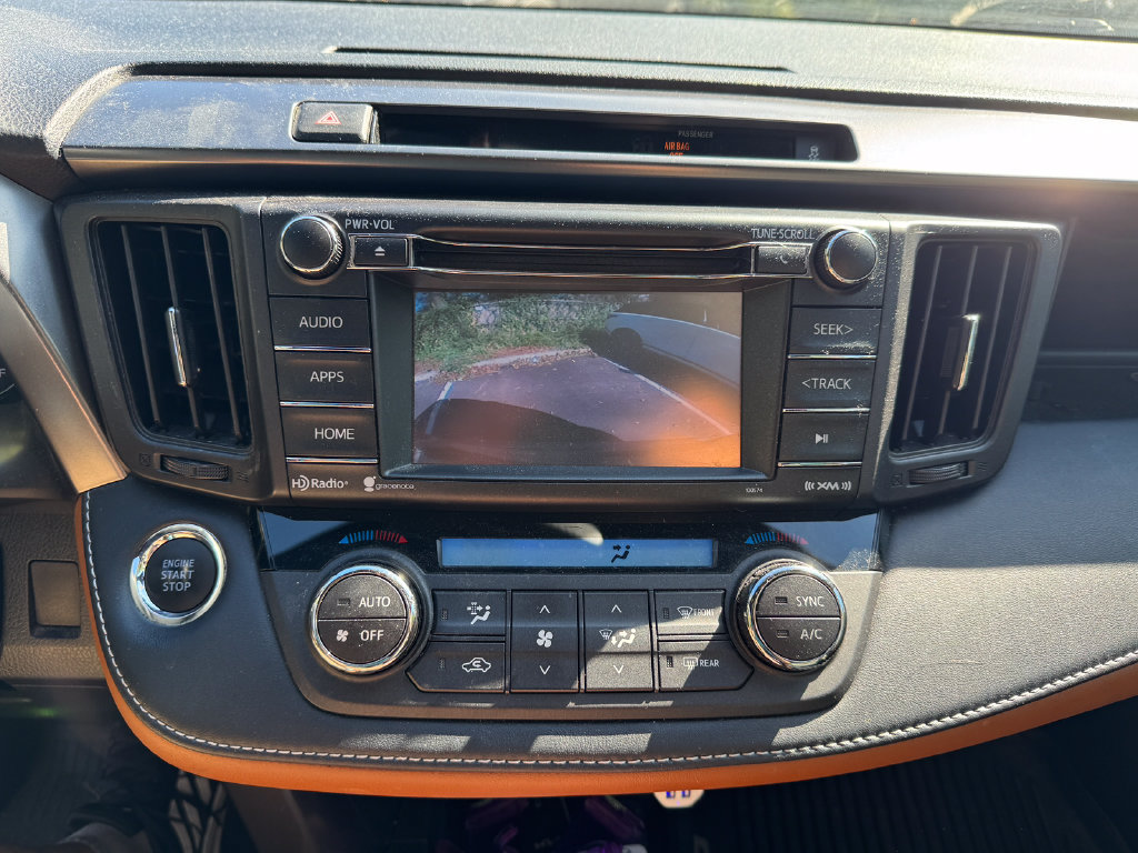 Used 2016 Toyota RAV4 SE AWD/4WD image 14