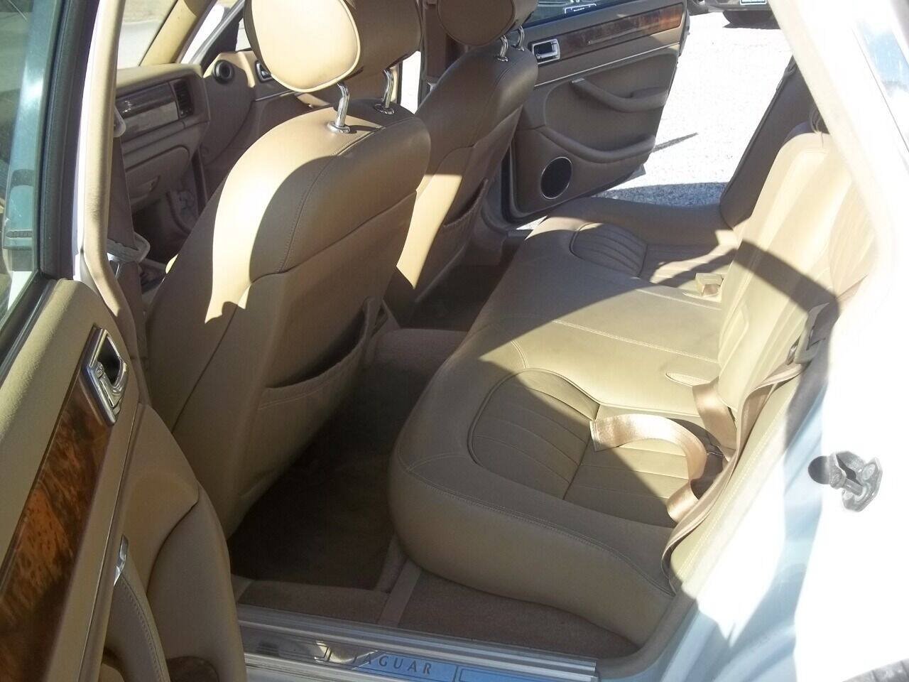 Used 1996 Jaguar XJ6 RWD image 9