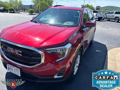 Used 2020 GMC Terrain SLE AWD/4WD image 1