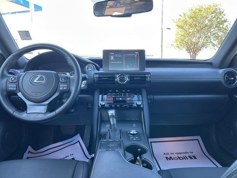 Used 2025 Lexus IS 350 F Sport image 11