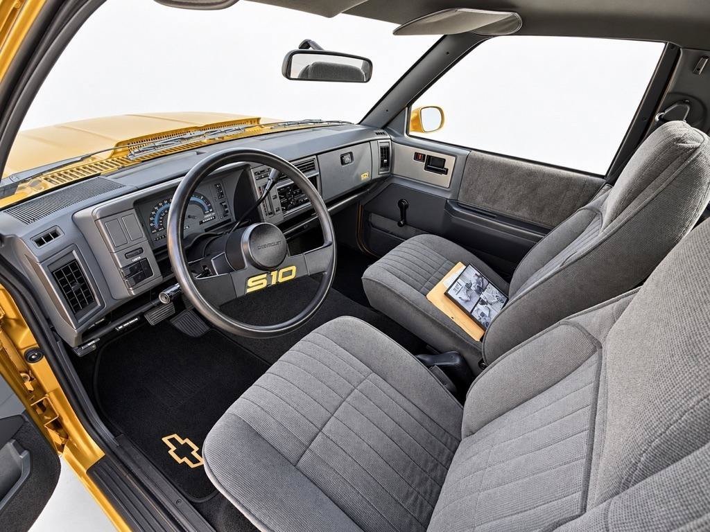 Used 1991 Chevrolet S10 Pickup 2WD Regular Cab image 14
