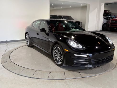 Used 2016 Porsche Panamera 4 image 7