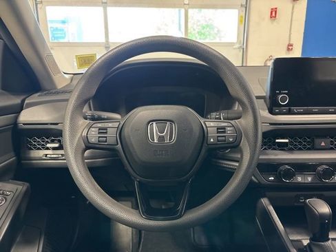 Certified 2023 Honda Accord EX image 16