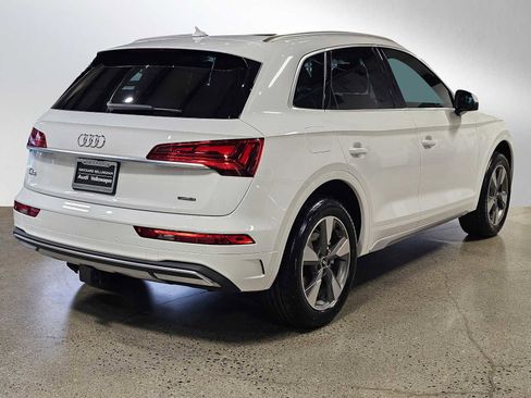 Used 2023 Audi Q5 2.0T Premium Plus w/ Premium Plus Package image 3