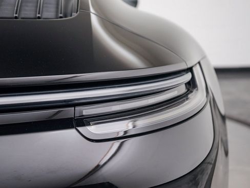 Used 2024 Porsche 911 Carrera image 11