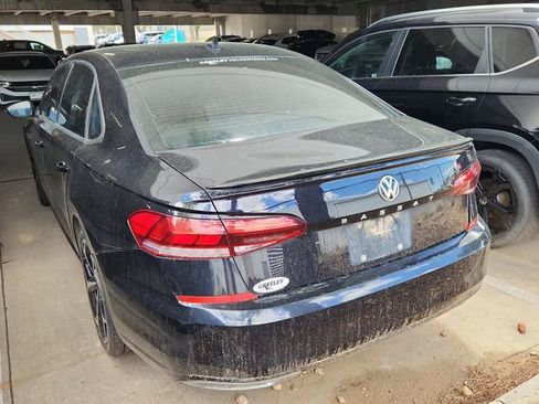 Used 2020 Volkswagen Passat 2.0T R-Line FWD image 4