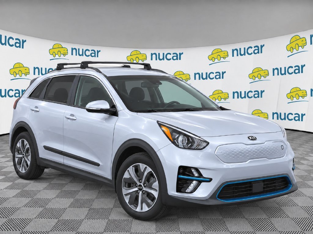 Used 2020 Kia Niro EX w/ Cold Weather Package FWD image 2