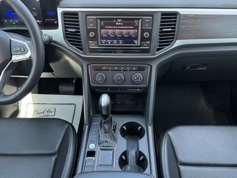 Used 2022 Volkswagen Atlas SE image 16