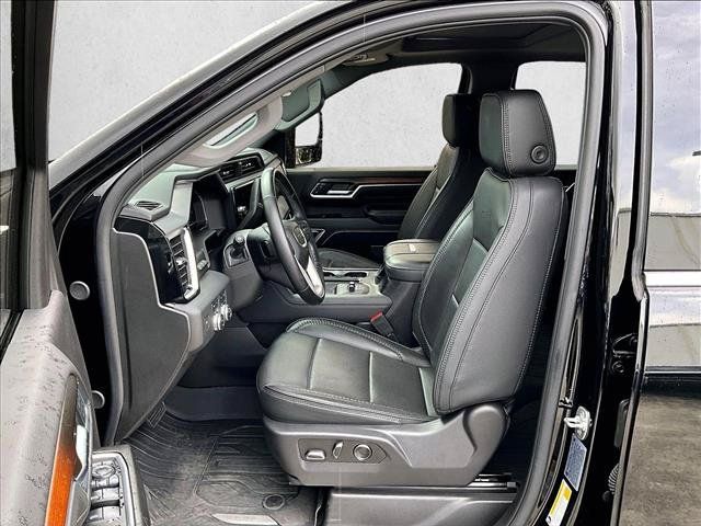 Used 2025 GMC Sierra 2500 Denali w/ Denali Reserve Package AWD/4WD image 27
