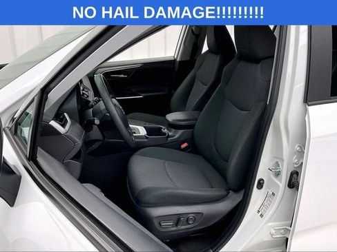 Used 2024 Toyota RAV4 XLE AWD/4WD image 8