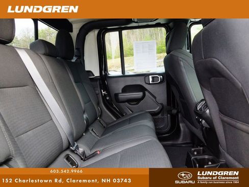 Used 2023 Jeep Gladiator Sport image 22