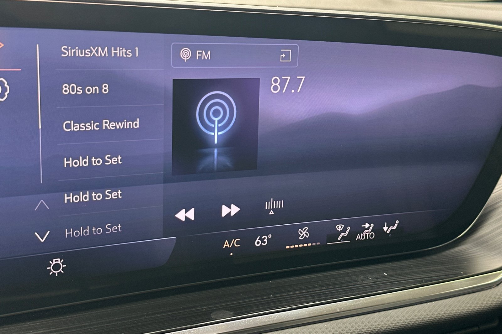 Used 2024 Buick Envision Preferred AWD/4WD image 26
