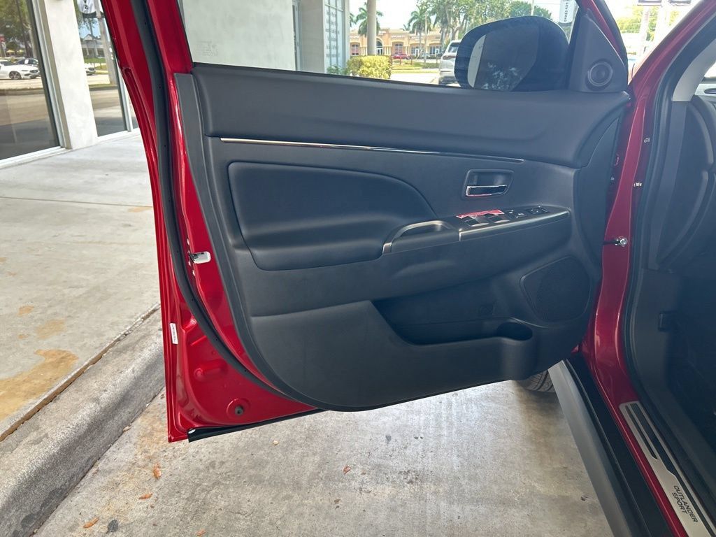 New 2026 Mitsubishi Outlander Sport SE AWD/4WD image 32