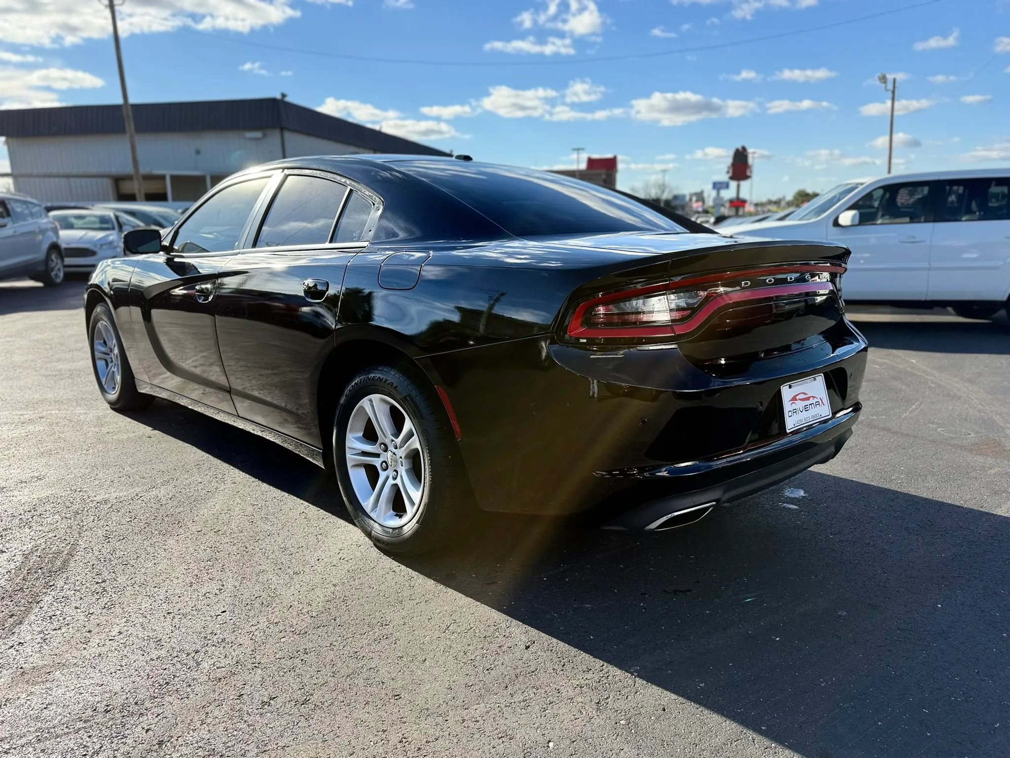 Used 2015 Dodge Charger SE w/ Popular Equipment Group RWD image 5