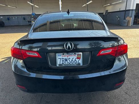 Used 2013 Acura ILX w/ Technology Package FWD image 18