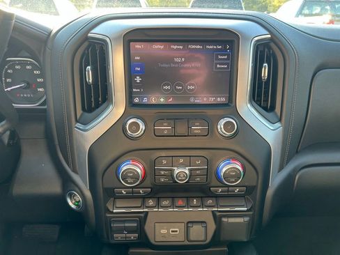 Used 2022 GMC Sierra 1500 Elevation image 26