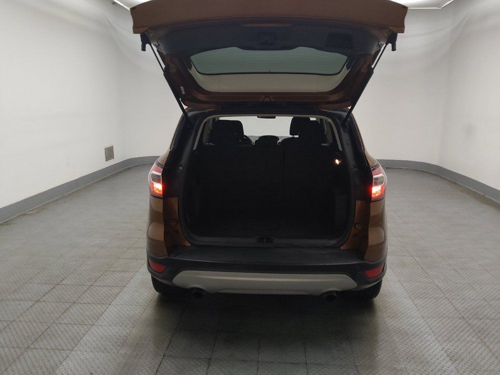 Used 2017 Ford Escape SE FWD image 29