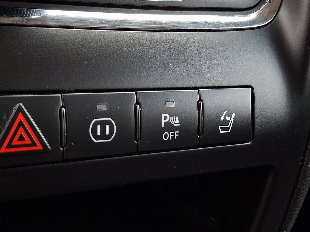 Used 2012 Dodge Durango Crew w/ Entry Nav/Commuter Group AWD/4WD image 27